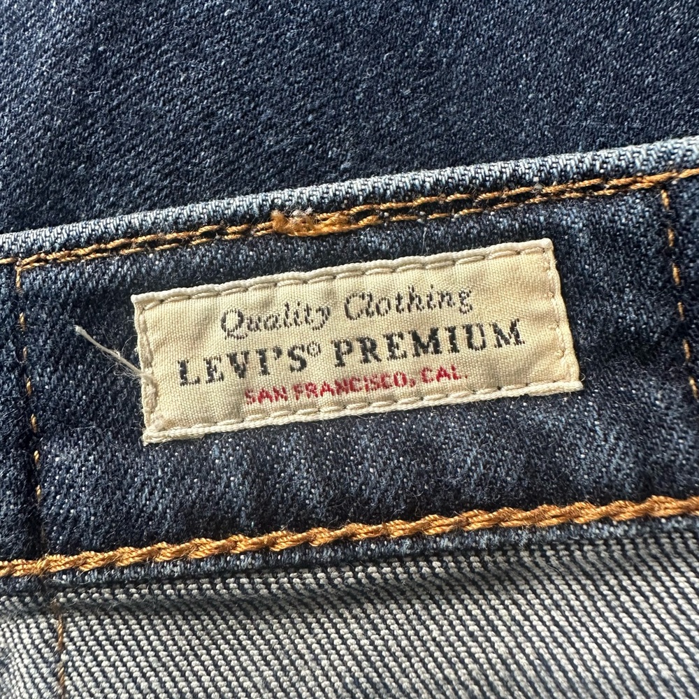Levi’s Dark Blue Skinny Jeans - Picture 3 of 5